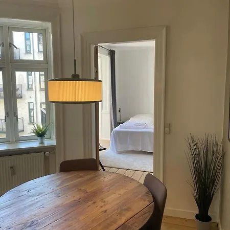 Amazing Lakeside 2br شقة